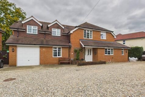 West Street, Tadley, RG26 4 bed detached house for sale