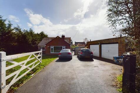 Mount Pleasant, Tadley, RG26 3 bed detached bungalow for sale