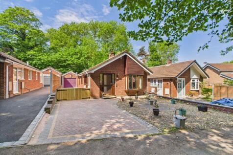 Japonica Drive, Telford TF1 2 bed detached bungalow for sale
