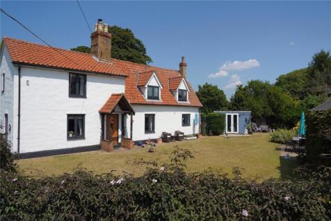 The Street, Beck Row, Bury St.... 2 bed detached house for sale