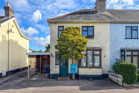 Cameron Road, Christchurch, Dorset, BH23 3 bed semi