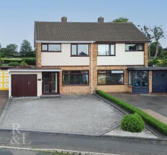 3 bedroom semi-detached house for sale