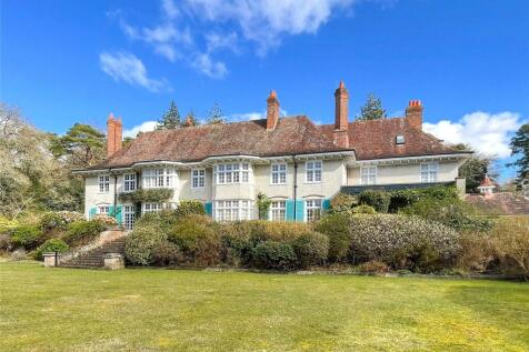 Burley Road, Bransgore, Christchurch... 3 bed apartment for sale