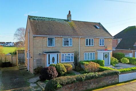 Sunnylands Avenue, Bournemouth... 3 bed semi