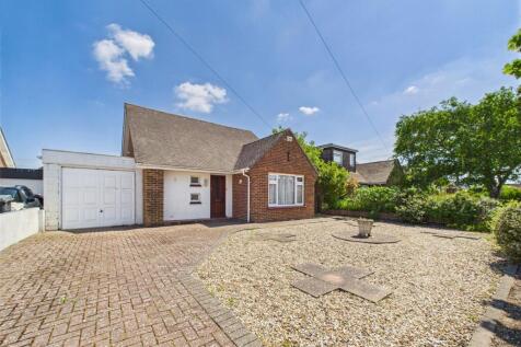 Verwood Crescent, Hengistbury Head... 3 bed bungalow for sale