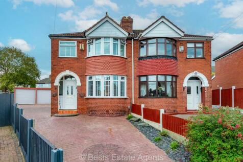 3 bedroom semi-detached house for sale