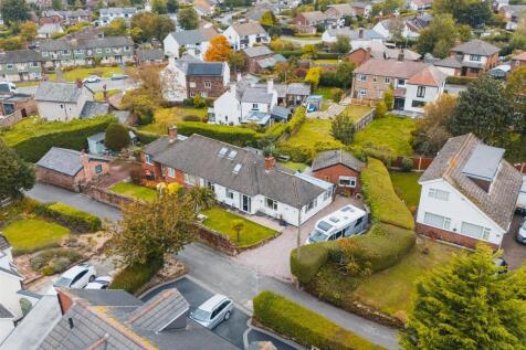 3 bedroom semi-detached bungalow for sale