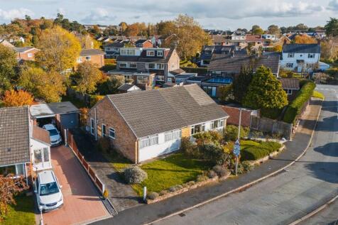2 bedroom semi-detached bungalow for sale