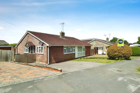 2 bedroom semi-detached bungalow for sale