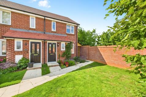2 bedroom semi-detached house for sale