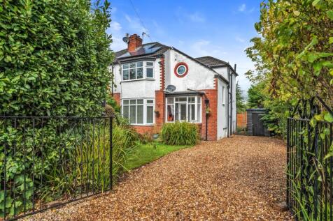 3 bedroom semi-detached house for sale
