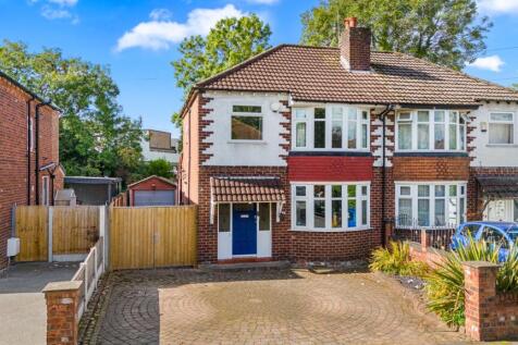 3 bedroom semi-detached house for sale
