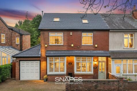 4 bedroom semi-detached house for sale