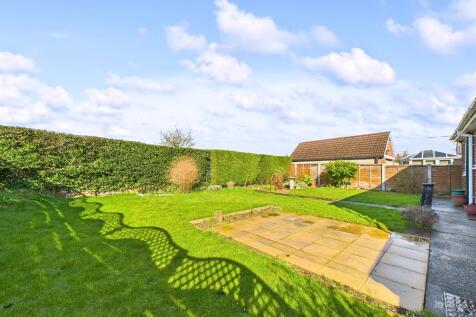 Shadwell Rise, North Lincolnshire DN18 2 bed detached bungalow for sale