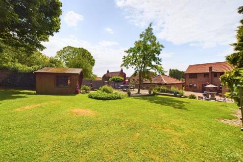 Main Street, North Lincolnshire DN18 4 bed detached house for sale