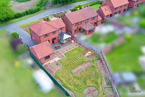Horkstow Road, North Lincolnshire DN18 4 bed detached house for sale