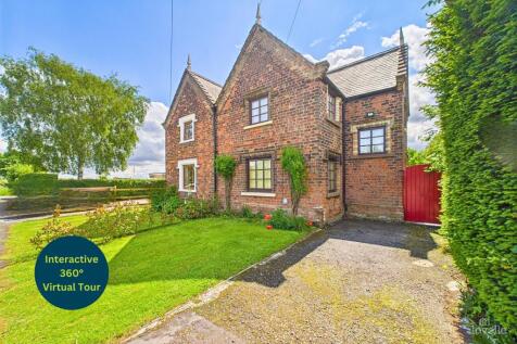Killingholme Road, North Lincolnshire... 2 bed semi