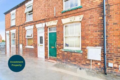 Marsh Lane, North Lincolnshire DN18 2 bed terraced house for sale