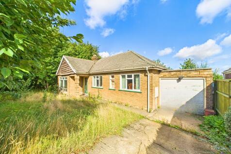 Westfield Road, North Lincolnshire DN18 3 bed detached bungalow for sale