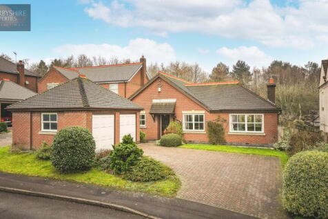 3 bedroom detached bungalow for sale