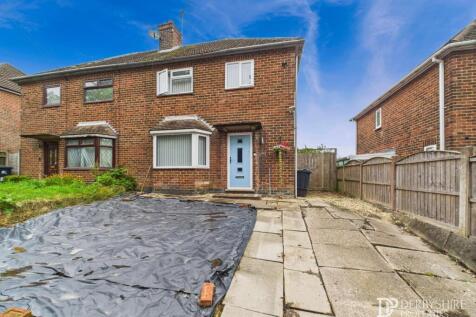 2 bedroom semi-detached house for sale