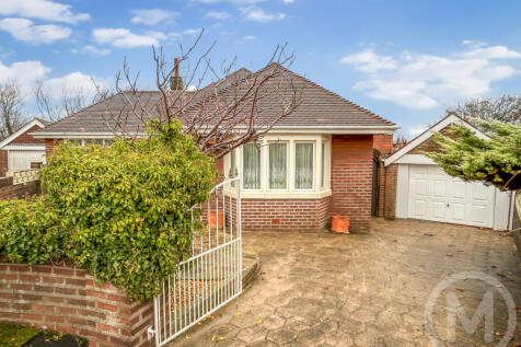 3 bedroom detached bungalow for sale