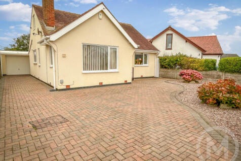 The Strand, Fleetwood 2 bed detached bungalow for sale