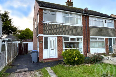 Cranbrook Avenue, Blackpool, FY2 0BZ 3 bed semi
