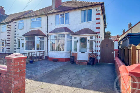 St. Stephens Avenue, Bispham 3 bed semi