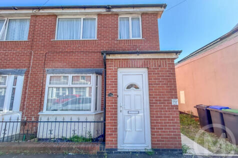Boome Street, Blackpool, FY4 2JX 2 bed semi