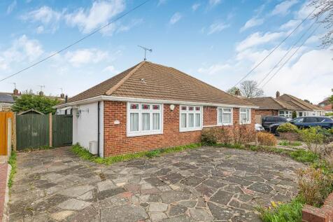 2 bedroom semi-detached bungalow for sale