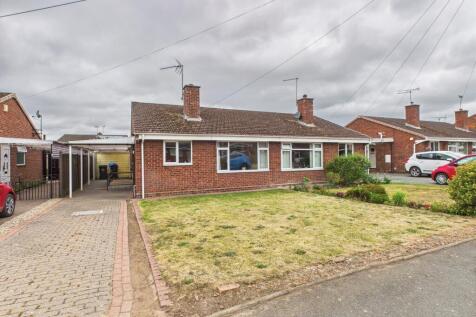 Windsor Drive, Market Drayton... 2 bed semi