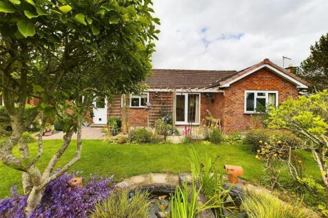 Stepstile, Lyonshall 2 bed detached bungalow for sale