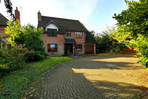 5 bedroom detached house for sale