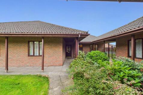 Twmpath Lane, Gobowen, Oswestry 2 bed semi