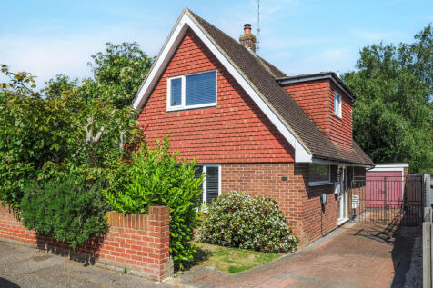 St Johns Avenue, Old Moulsham... 3 bed detached house for sale