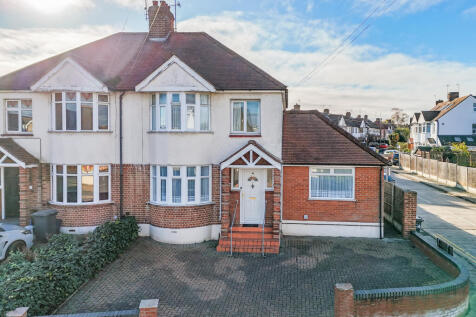 Lady Lane, Old Moulsham, Chelmsford 4 bed semi