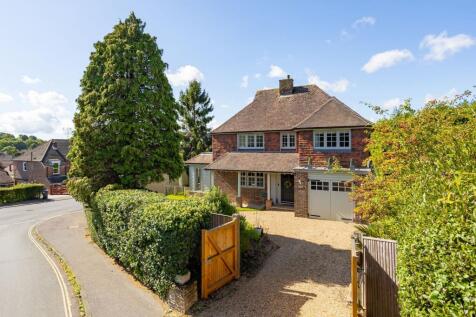 Haywards Road, Haywards Heath RH16 4 bed detached house for sale