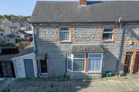 Harvey Street, Barry 2 bed terraced house for sale