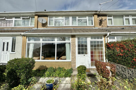 Wimborne Crescent, Sully, Penarth 3 bed terraced house for sale
