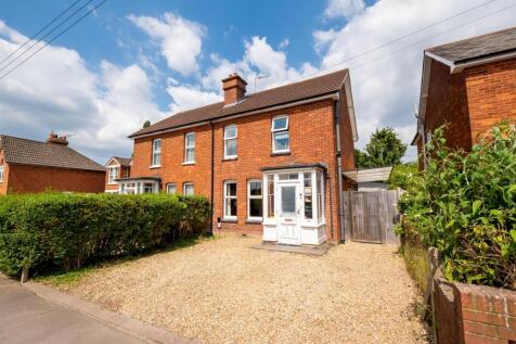 Southwood Road, Farnborough 3 bed house for sale