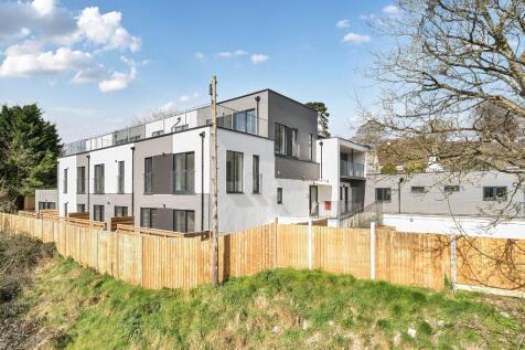 27 bedroom block of apartments for sale
