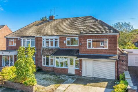 5 bedroom semi-detached house for sale