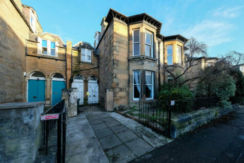 18 Summerside Street, Edinburgh, EH6 4NU 4 bed terraced house for sale