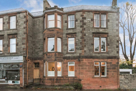 3 bedroom flat for sale