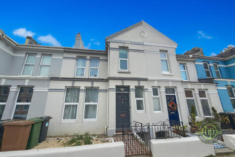 5 bedroom terraced house for sale