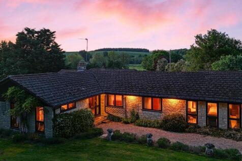 Little Langford, Salisbury SP3 4 bed bungalow for sale
