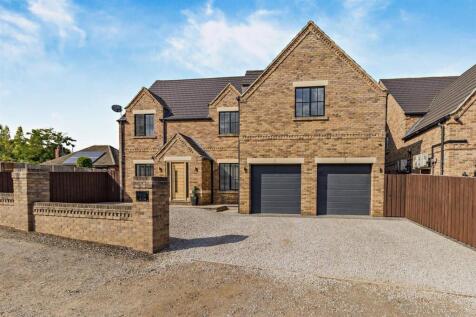 Barton Lane, Doncaster DN3 4 bed detached house for sale