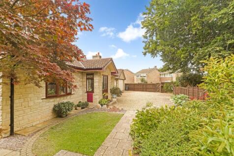 The Avenue, Bristol BS48 3 bed detached bungalow for sale