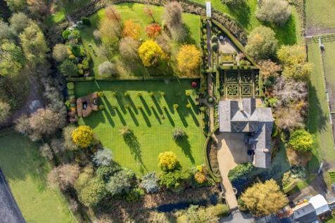 10 bedroom country house for sale